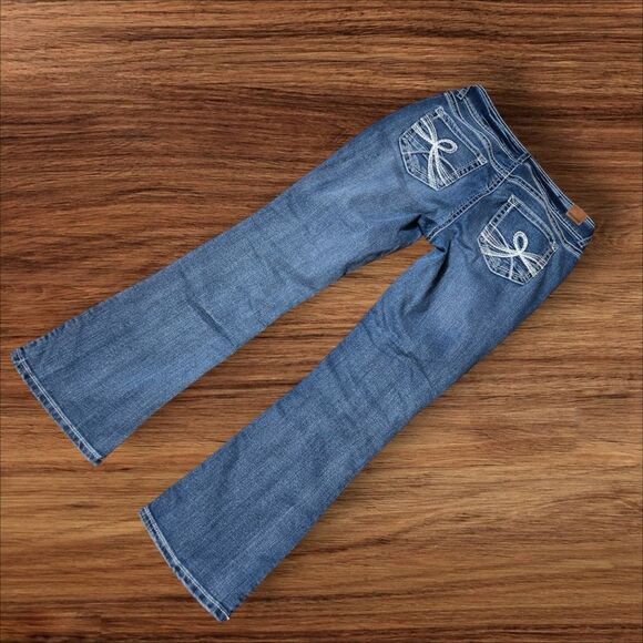 Wallflower The Lucious Curvy Bootcut Jeans - Picture 3 of 7